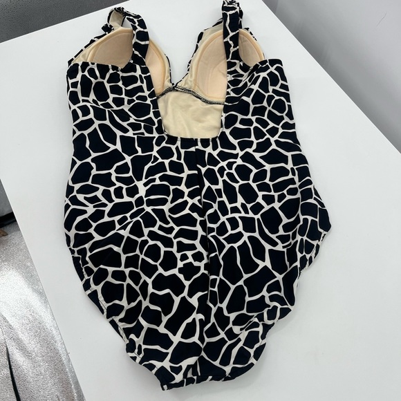 Miracle Suit Black White Animal Print One Piece Swim - Picture 7 of 10